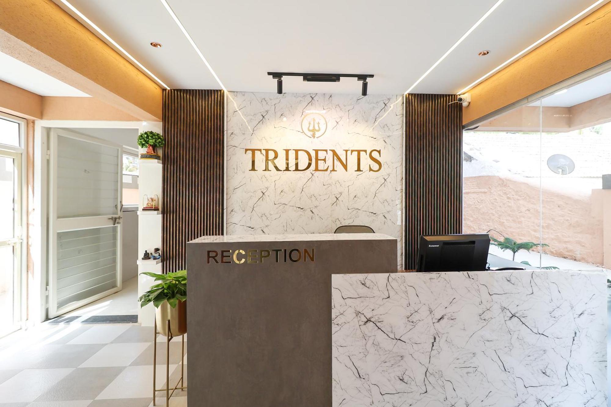Hotel Tridents Хинджавади Экстерьер фото